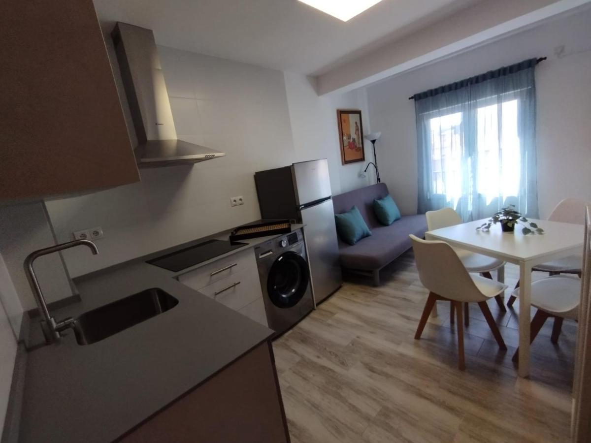 Apartamento Victoria Plaza Apartment Malaga Luaran gambar